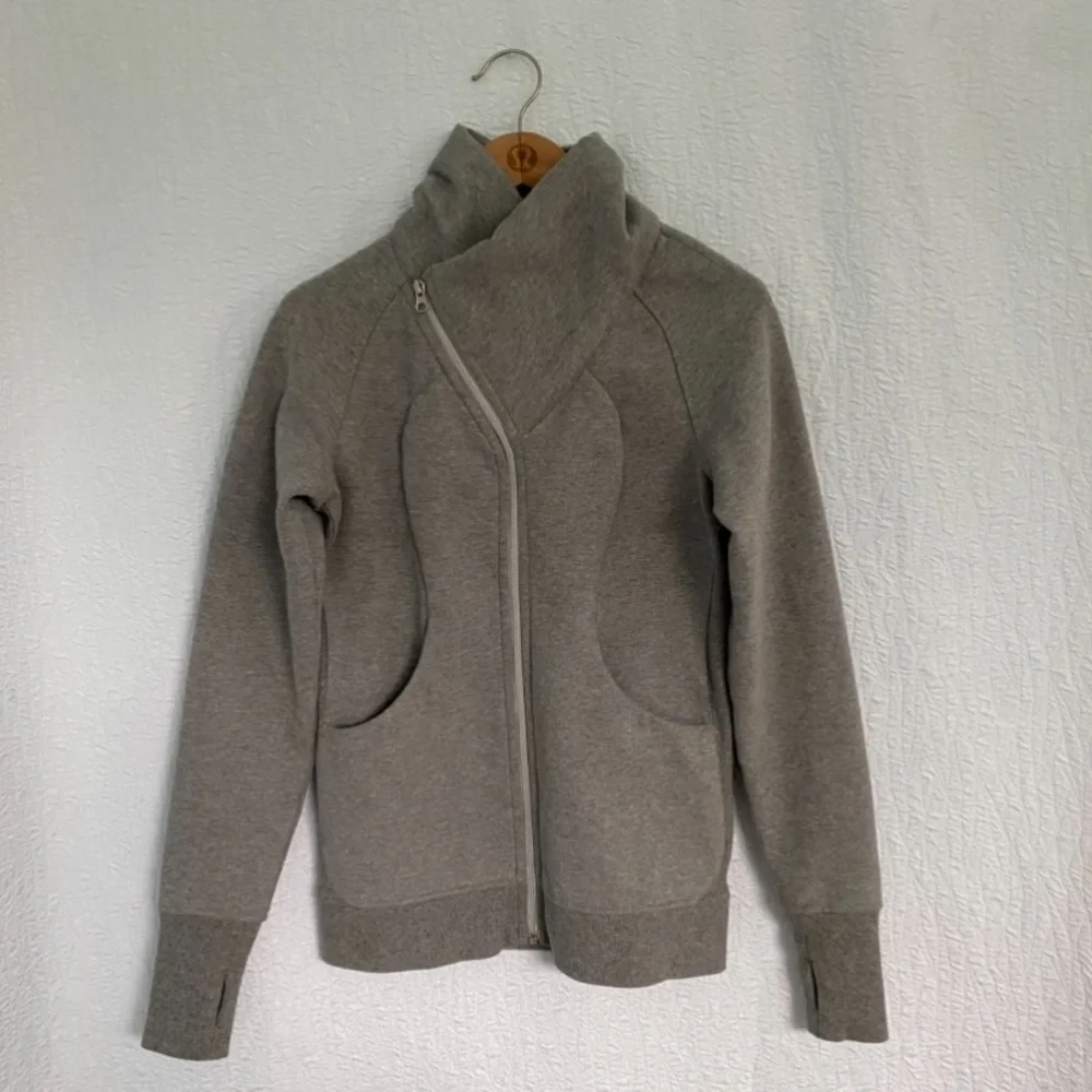Lululemon Asymmetrical Gray Zip-Up Scuba Jacket - Picture 3 of 11